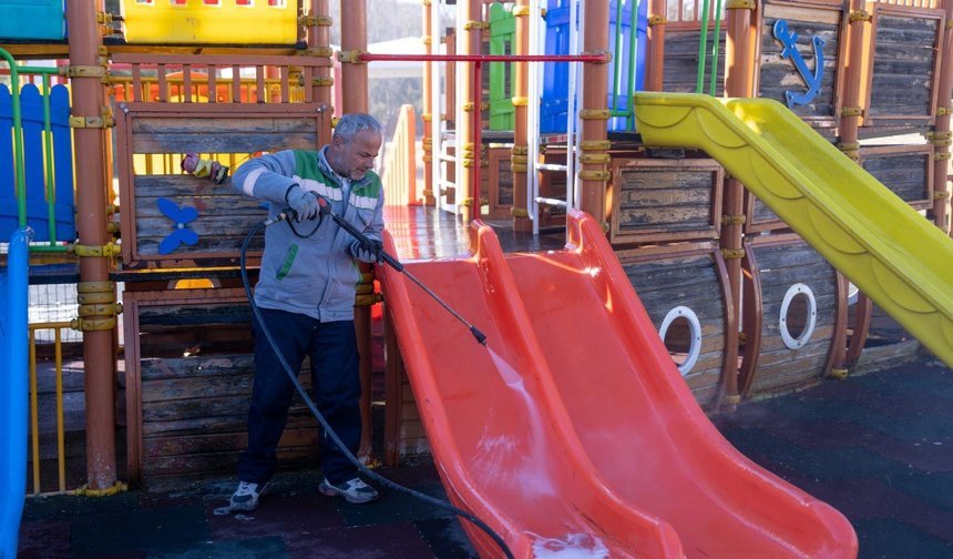 Gölbaşı'nda parklar yaza hazırlanıyor