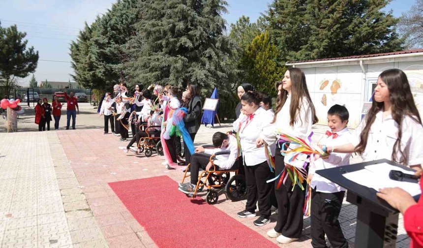 Kahramankazan'da otizm farkındalık etkinliği