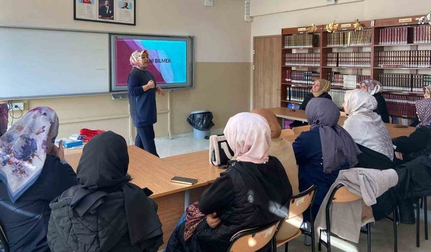 Modüler Aile Eğitim Programı kapsamında aile eğitimleri yaygınlaştırılmaya devam ediyor