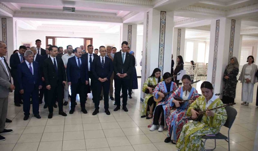 Taşkent'te Yunus Emre Enstitüsü Türk Kültür Merkezi açıldı
