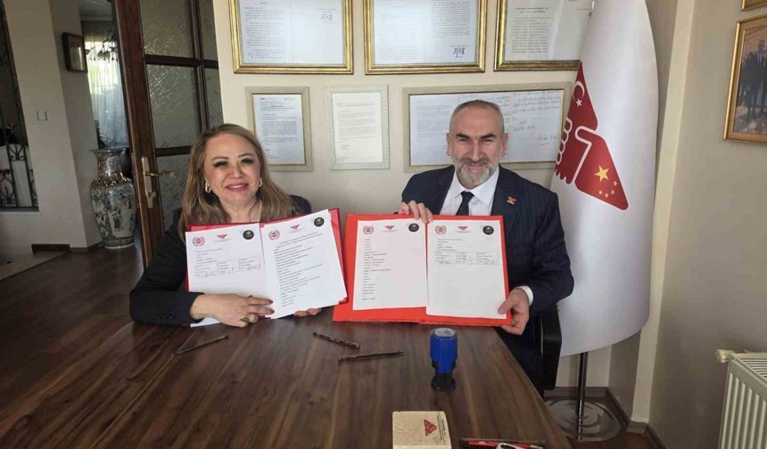 Türkiye - Çin arasında 'Sağlık, Sanayi ve Ticarette Stratejik' iş birliği protokolü imzalandı