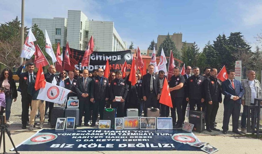 ÜNİPERSEN YÖK önünde: Eğitimde şiddet ve haklar için çağrı