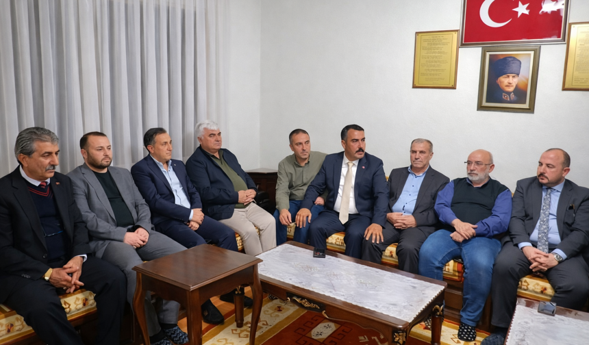 MHP Melikgazi Teşkilatı Sahada: “Sıkılmadık El, Girilmedik Gönül Kalmayacak”