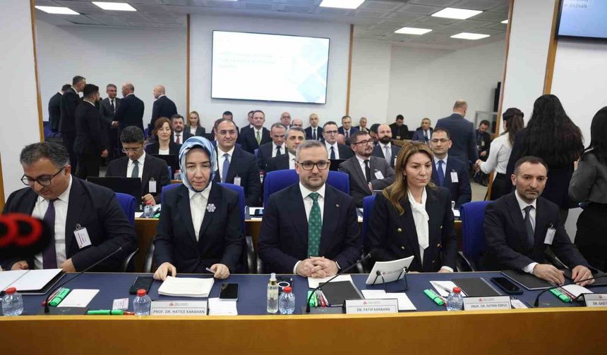 TCMB Başkanı Karahan: 'Küresel gerilimin ne kadar süreceği enflasyon görünümü açısından kritik bir risk unsuru'
