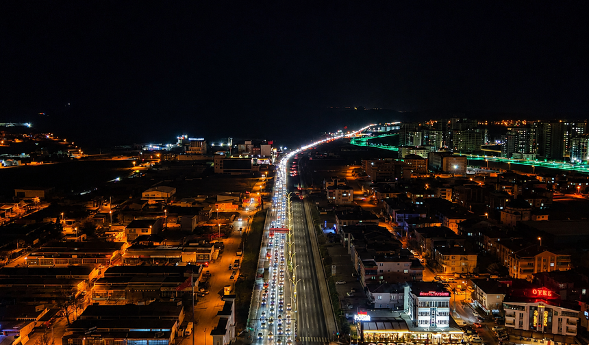 Trafikte Işıldayan Güzel ve Yalnız Şehir: Polatlı