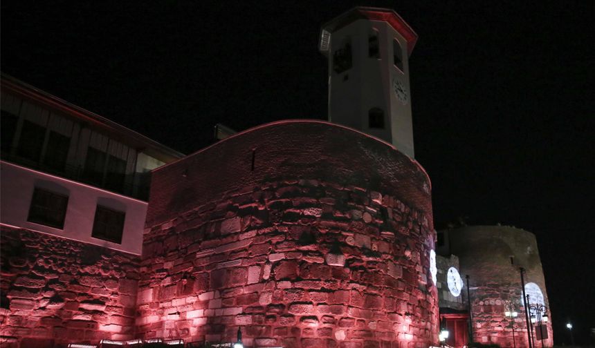 Büyükşehir'den Ankara Kalesi'ne Aydınlık Dokunuş