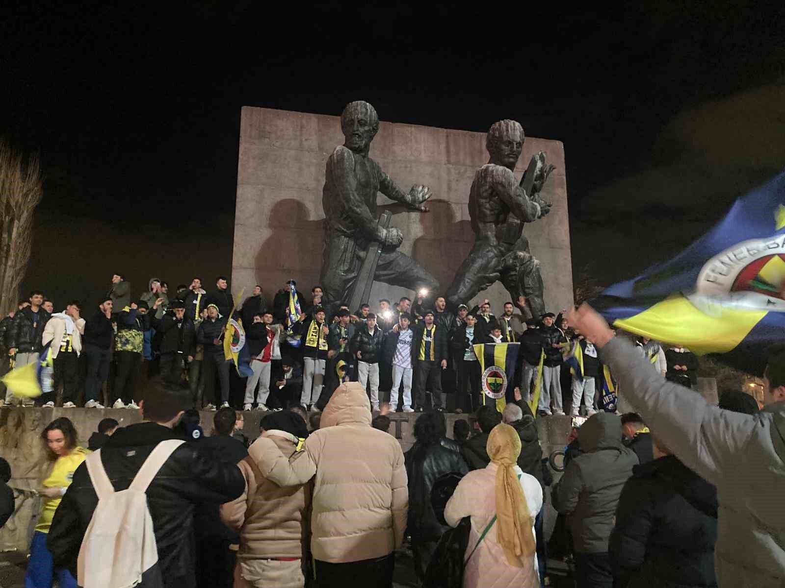 Süper Kupa Zaferi Sonrası Ankara Sarı Lacivert