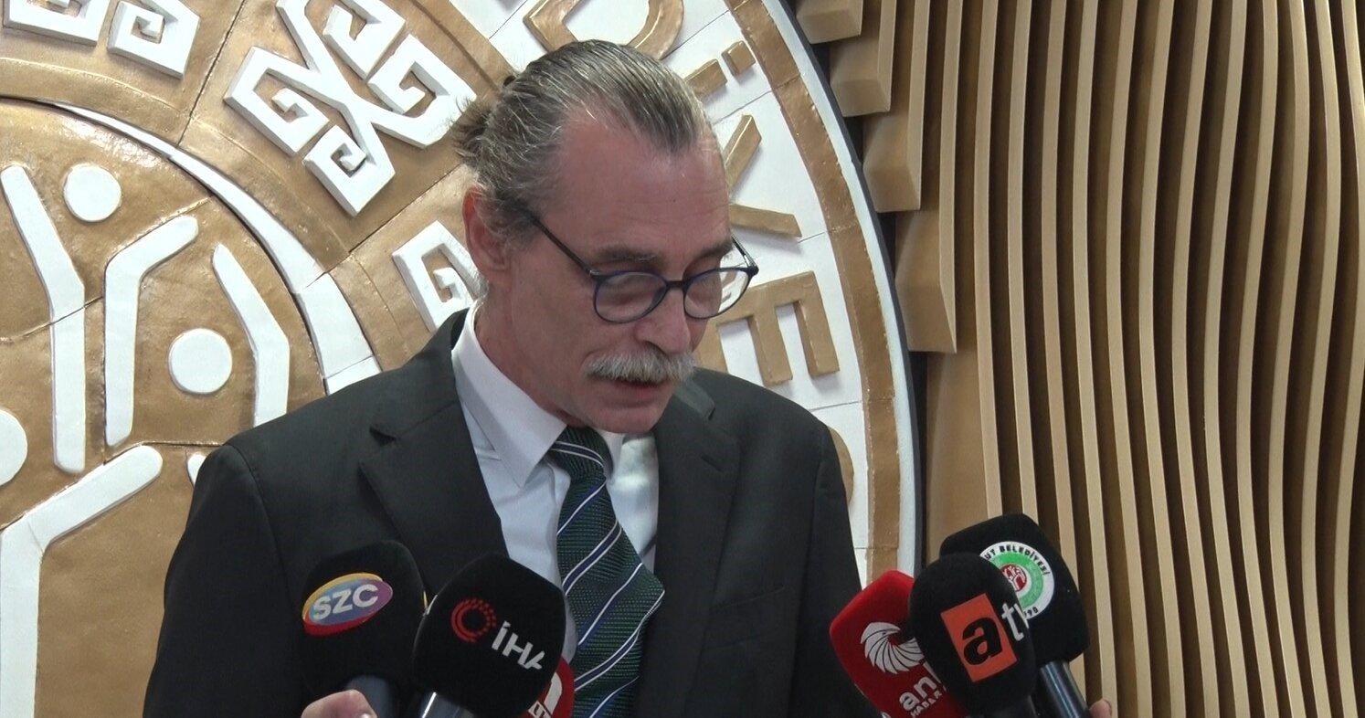 Etimesgut Belediyesi'ne operasyon: 4 gözaltı