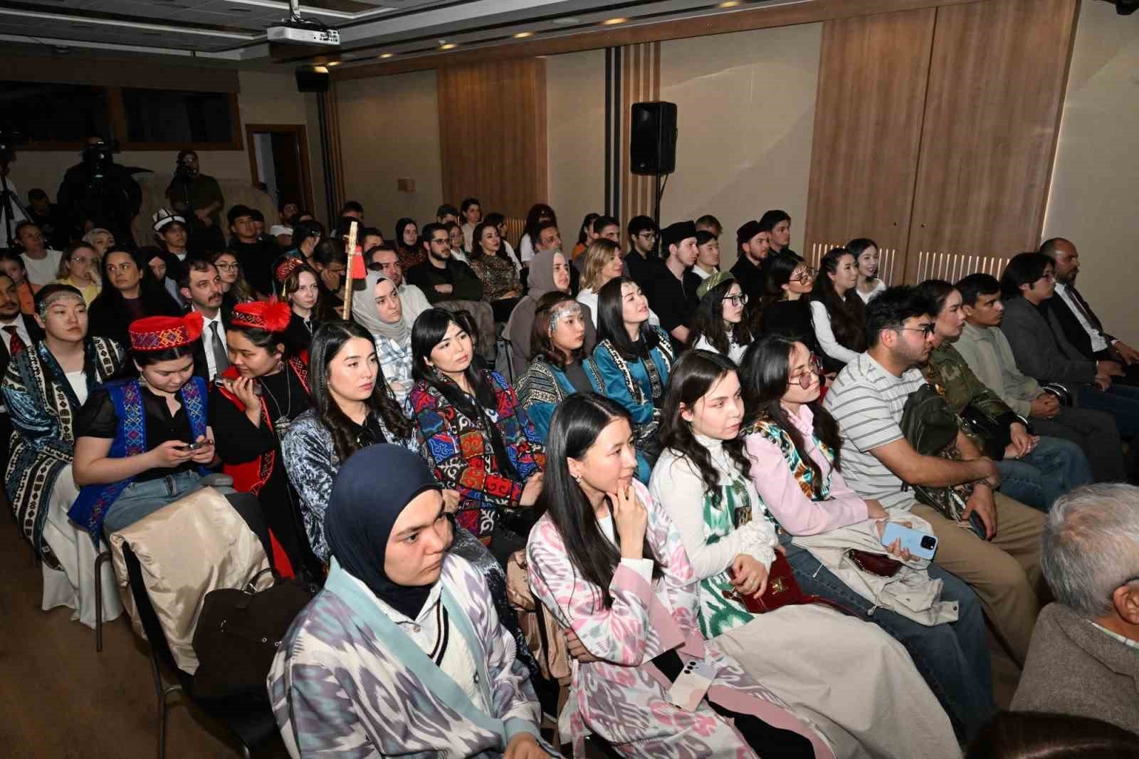 HAK-İŞ Başkanı Arslan: 'Çatışmaların hatta ölümlerin olduğu Nevruzları unutmadık, Allah'a şükür Nevruz'u normalleştirdik'