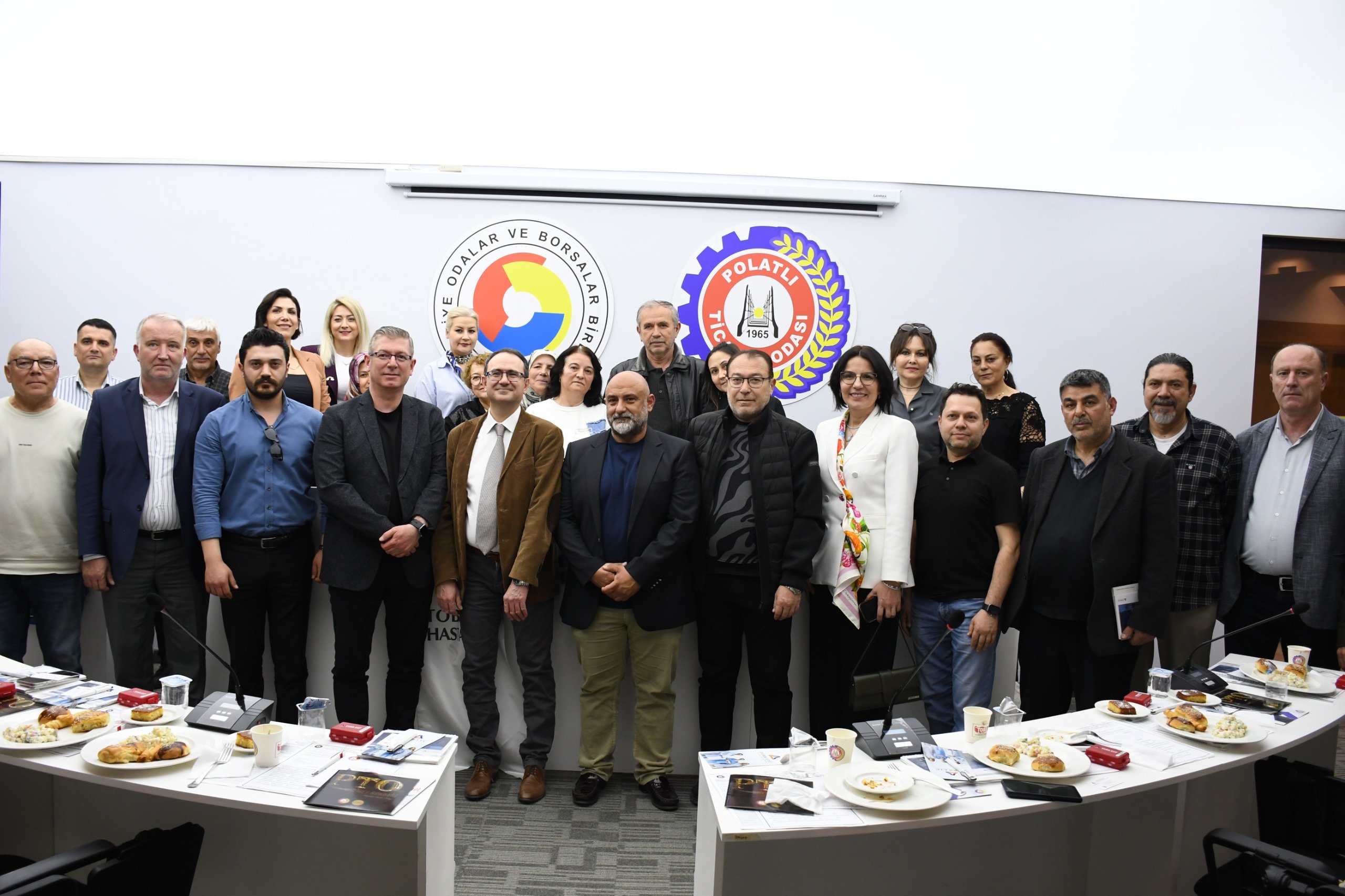 Polatlı Ticaret Odası'nda Kritik Sağlık Semineri: “Beyin mi Uyarıyor, Kalp mi?”